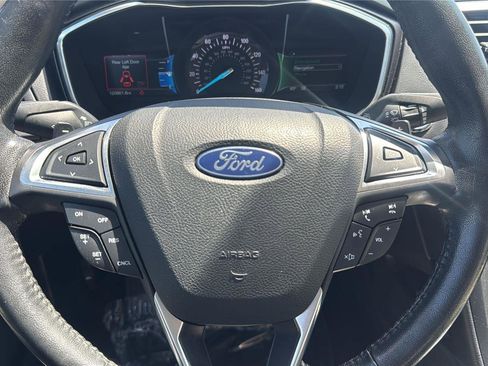Used 2018 Ford Fusion Titanium AWD/4WD image 23