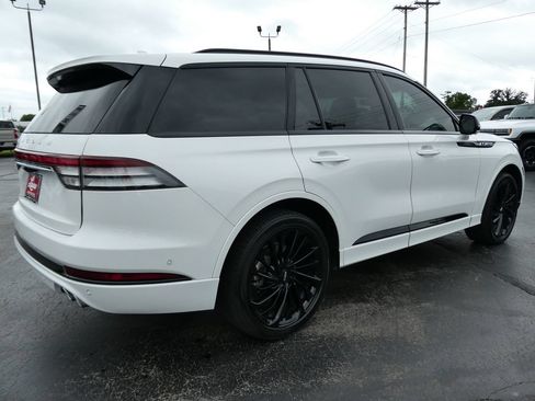 Used 2024 Lincoln Aviator Reserve w/ Equipment Group 201A AWD/4WD image 5