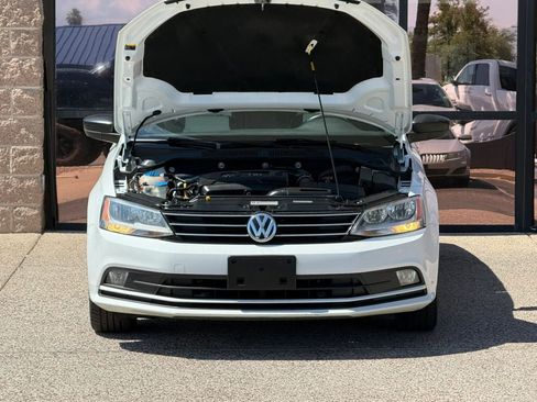 Used 2016 Volkswagen Jetta Sport FWD image 21