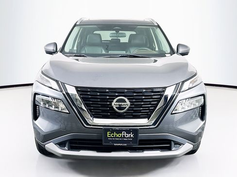 Used 2021 Nissan Rogue SV w/ Premium Package AWD/4WD image 2