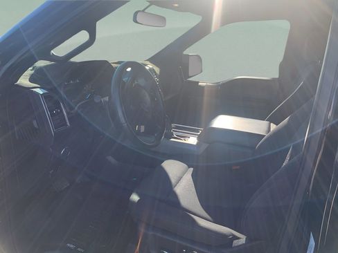 Used 2018 Ford F150 XLT w/ Equipment Group 302A Luxury image 8