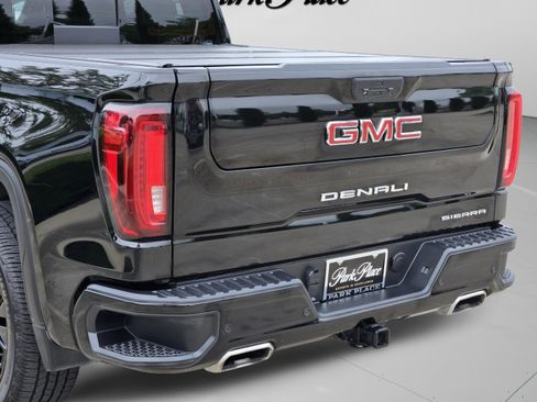 Used 2022 GMC Sierra 1500 Denali w/ Denali Premium Package AWD/4WD image 32