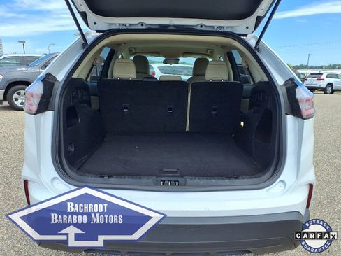 Used 2022 Ford Edge SE image 7
