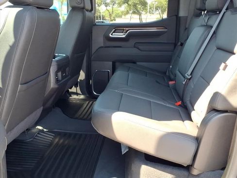 New 2026 Chevrolet Silverado 1500 LT w/ Z71 Off-Road Package AWD/4WD image 17