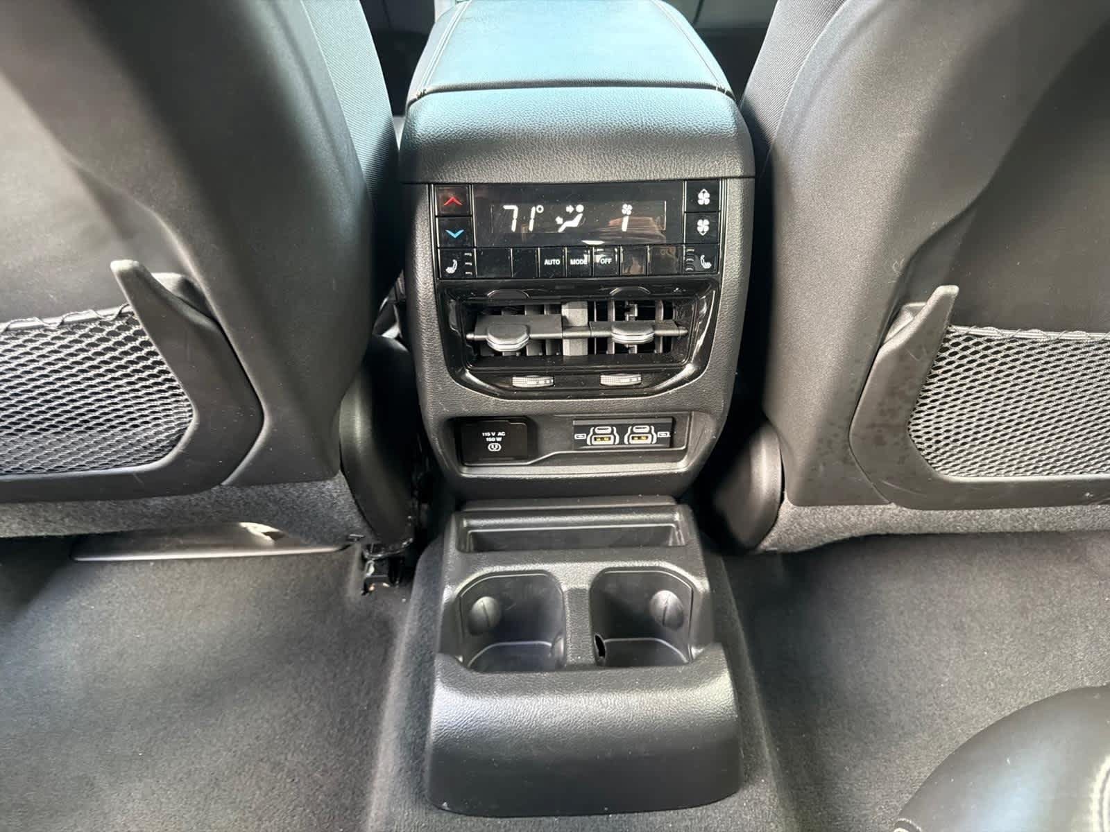 Used 2023 Jeep Grand Cherokee L Limited w/ Trailer Tow Group (B) AWD/4WD image 29