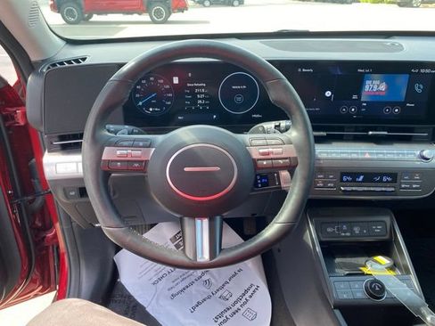 Used 2024 Hyundai Kona Limited AWD/4WD image 6