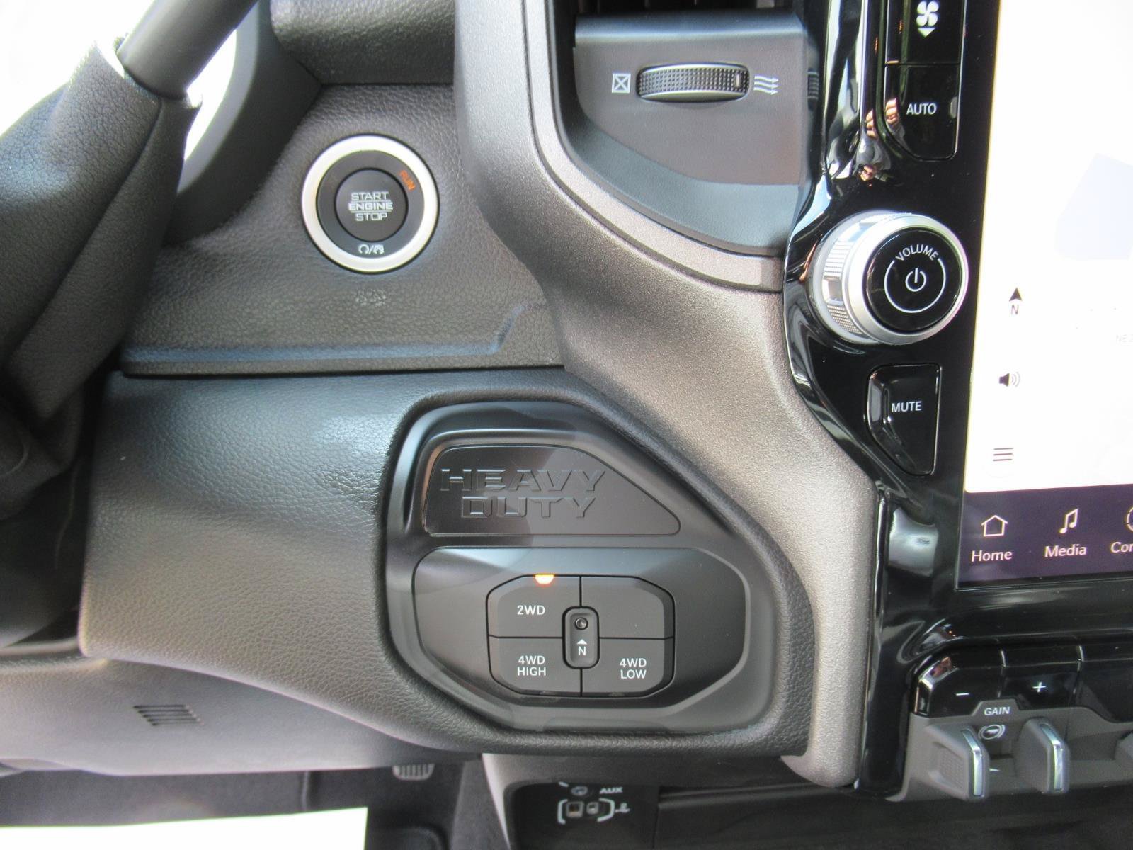 New 2026 RAM 3500 Tradesman AWD/4WD image 27