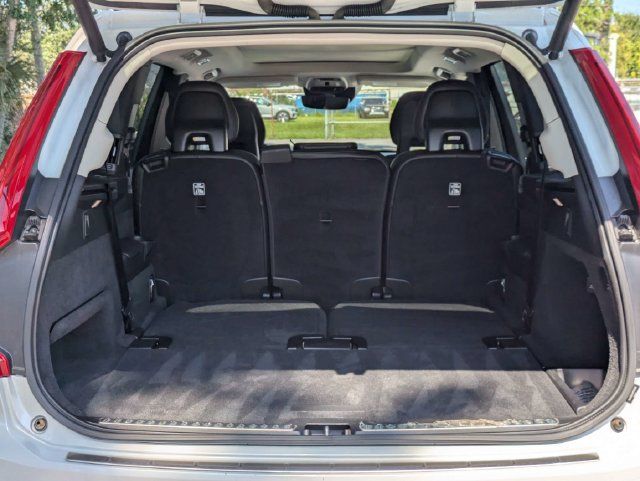 Used 2022 Volvo XC90 T5 Momentum w/ Advanced Package FWD image 17