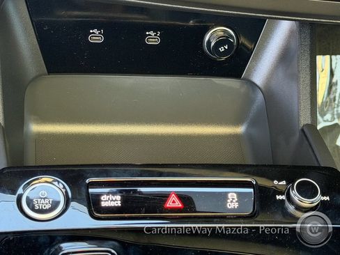 Used 2025 Audi A6 e-tron Premium w/ Ultra Package RWD image 30