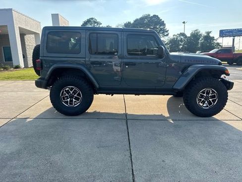 Used 2026 Jeep Wrangler Unlimited Rubicon w/ Safety Group AWD/4WD image 8