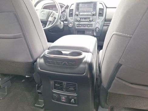 Used 2024 Nissan Titan SV w/ SV Convenience Package RWD image 33