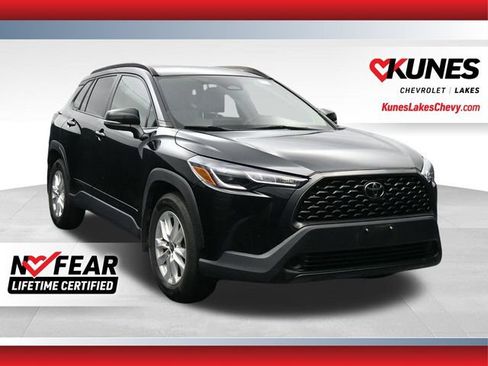 Used 2023 Toyota Corolla Cross LE w/ Moonroof Package AWD/4WD image 1