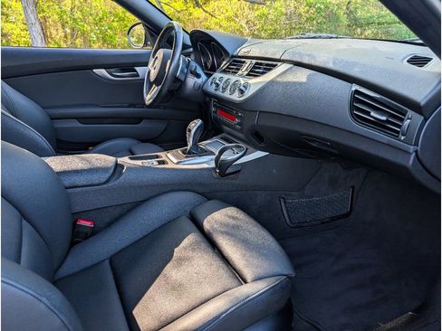 Used 2014 BMW Z4 sDrive28i RWD image 15