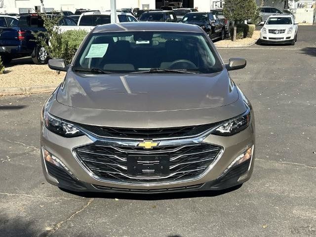 Used 2023 Chevrolet Malibu LT w/ Driver Confidence Package FWD image 3