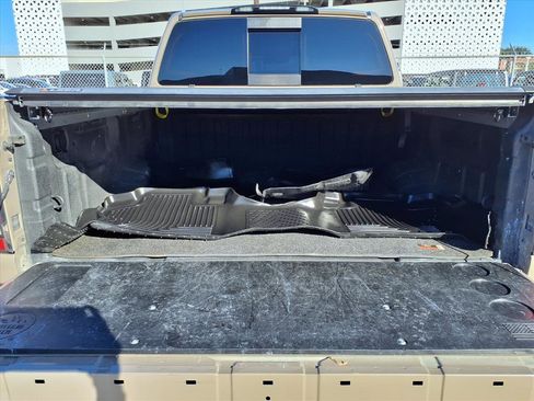 Used 2021 Nissan Titan PRO-4X w/ Pro-4x Utility Package image 18