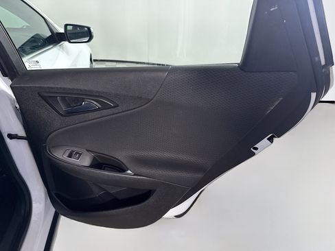 Used 2017 Chevrolet Malibu LT image 28