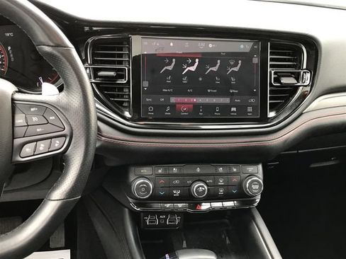 Used 2025 Dodge Durango R/T AWD/4WD image 9