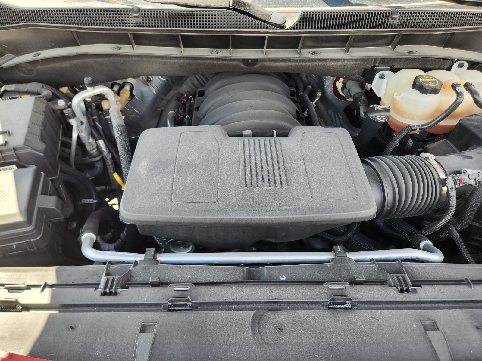 Used 2024 Chevrolet Tahoe LT w/ Luxury Package RWD image 36