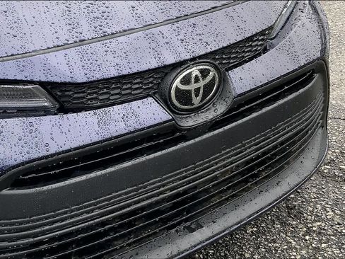 Used 2024 Toyota Corolla LE image 29