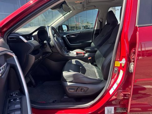 Used 2021 Toyota RAV4 TRD Off-Road w/ TRD Off-Road Weather Package AWD/4WD image 17