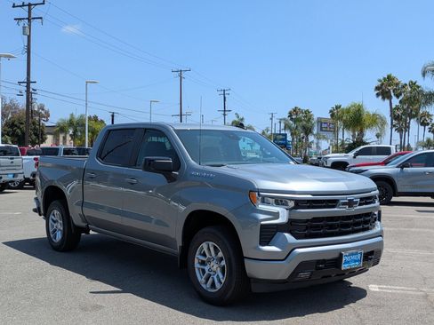 Used 2025 Chevrolet Silverado 1500 RST w/ Protection Package RWD image 7