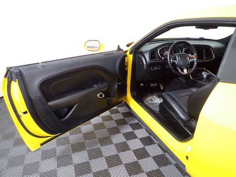 Used 2017 Dodge Challenger R/T Plus RWD image 19