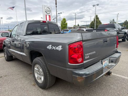 Used 2007 Dodge Dakota SLT w/ Trailer Tow Group AWD/4WD image 5