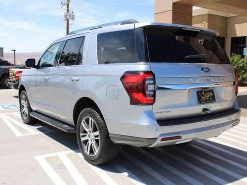 Used 2024 Ford Expedition Limited AWD/4WD image 6