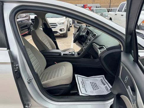 Used 2018 Ford Fusion S image 36