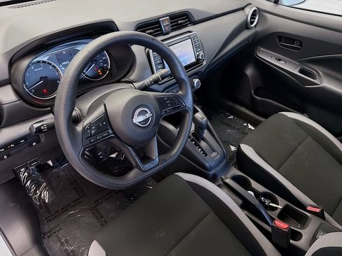 Used 2025 Nissan Versa S w/ Trunk Package FWD image 7