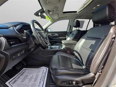Used 2018 Chevrolet Traverse LT image 10