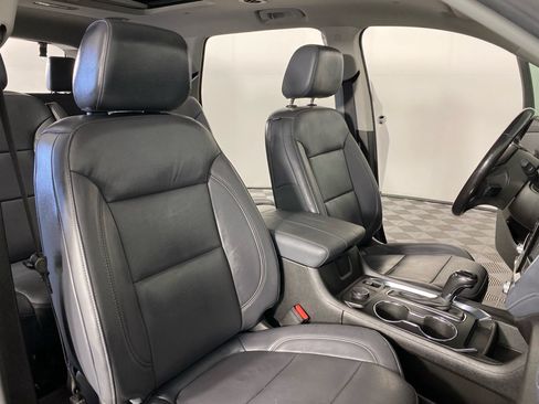 Used 2018 Chevrolet Traverse LT AWD/4WD image 16