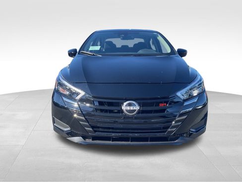 New 2025 Nissan Versa SR image 3