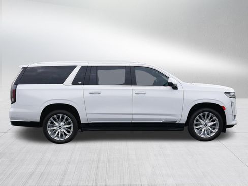 Certified 2023 Cadillac Escalade ESV Premium Luxury w/ LPO, Floor Liner Package AWD/4WD image 7