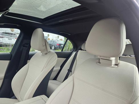 Used 2025 Mercedes-Benz C 300 4MATIC Sedan image 23