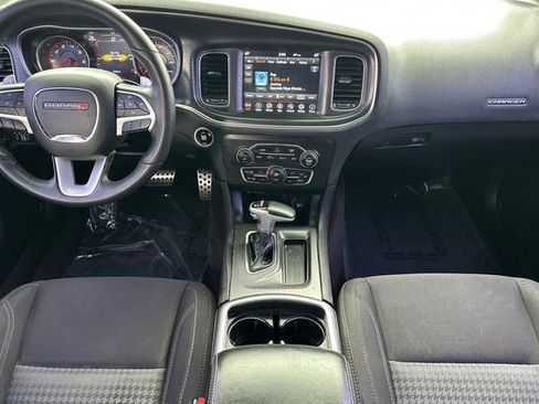 Used 2018 Dodge Charger SXT Plus w/ Performance Handling Group RWD image 15