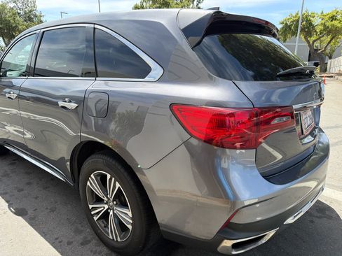 Used 2018 Acura MDX SH-AWD image 2