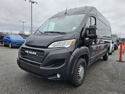 Used 2026 RAM ProMaster 2500 w/ Convenience Group image 3