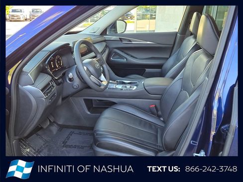 Certified 2023 INFINITI QX60 Luxe w/ Vision Package AWD/4WD image 3