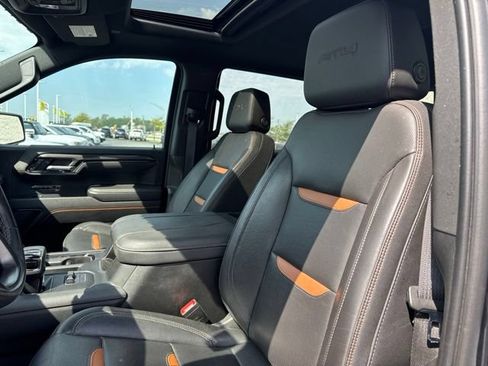 Used 2023 GMC Sierra 1500 AT4 w/ AT4 Premium Package AWD/4WD image 11