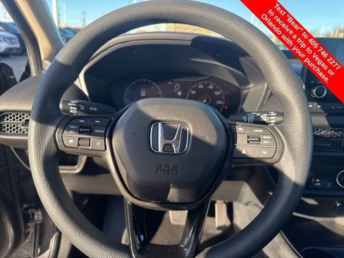 Used 2025 Honda HR-V LX image 18