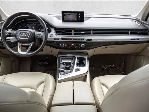 Used 2019 Audi Q7 2.0T Premium w/ Convenience Package AWD/4WD image 21
