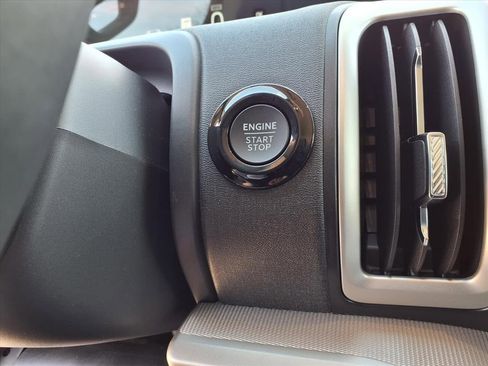 New 2026 Ford Expedition Active image 12