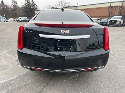 Used 2017 Cadillac XTS Luxury image 6