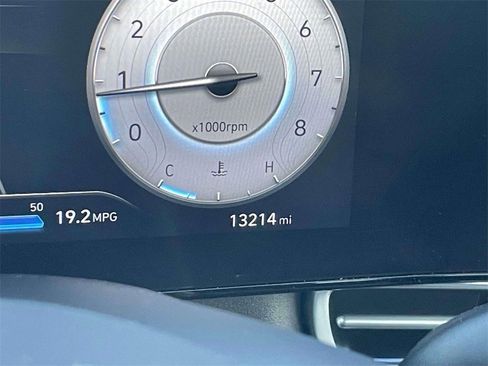 Used 2024 Hyundai Elantra SEL image 26