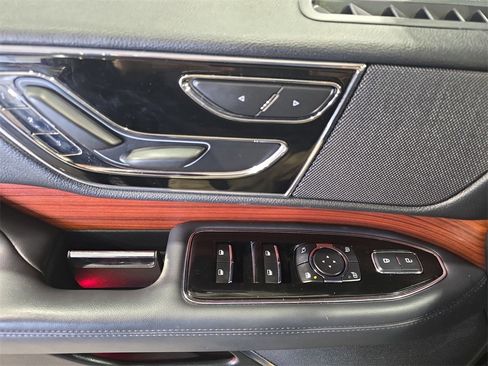Used 2024 Lincoln Navigator Premiere image 29