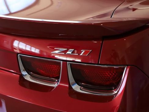 Used 2013 Chevrolet Camaro ZL1 RWD image 11
