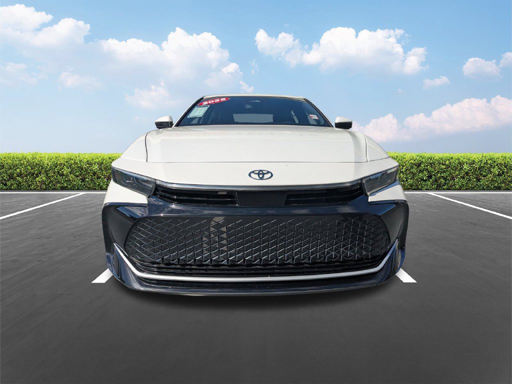 Certified 2025 Toyota Crown AWD/4WD image 11