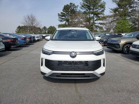 New 2026 Volkswagen Tiguan S FWD image 2