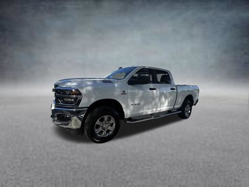 Used 2026 RAM 2500 Big Horn AWD/4WD image 3